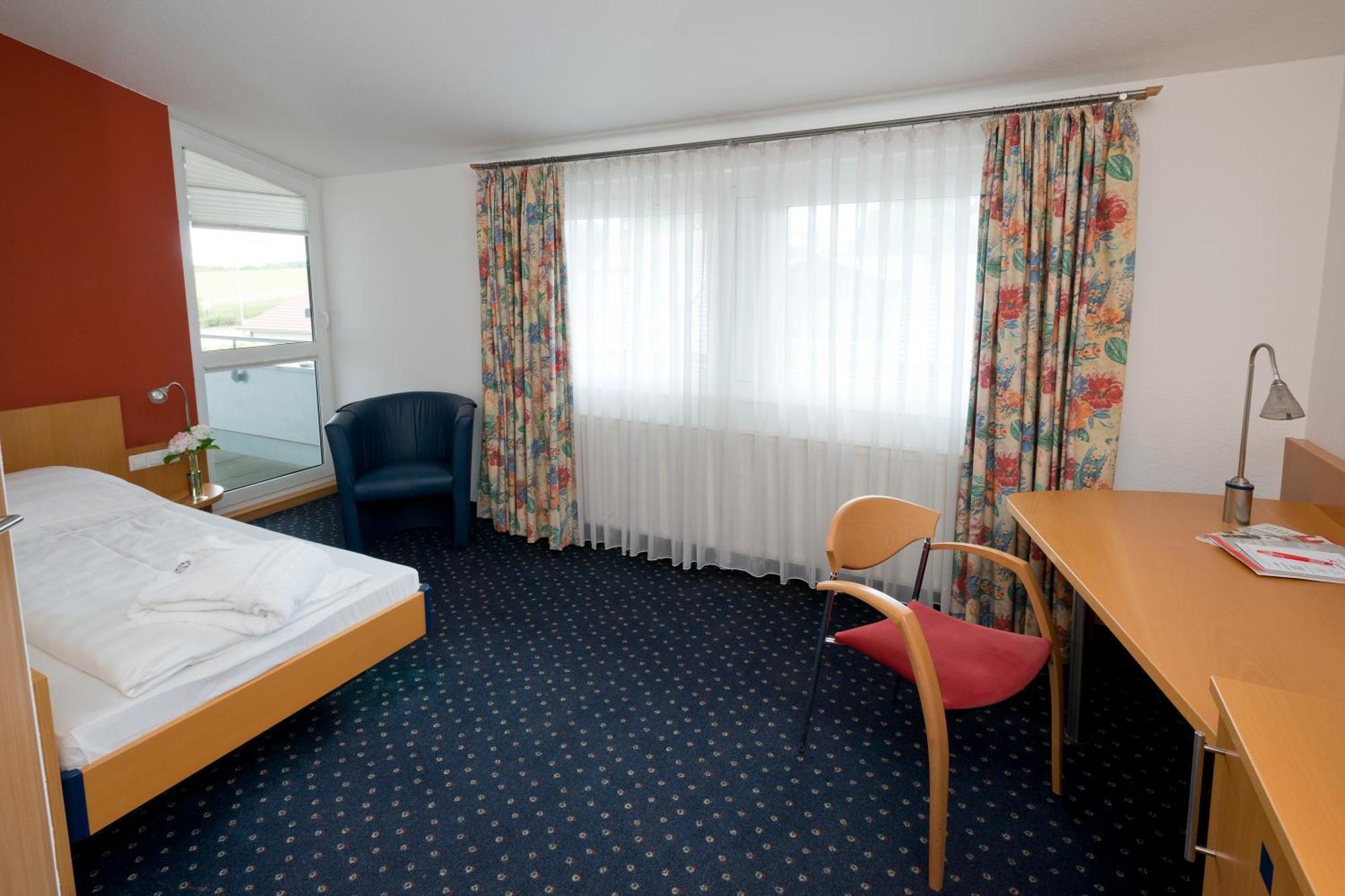 Landhotel Gasthof Krone Kupferzell Экстерьер фото